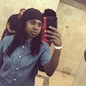 Meet your Posher, Malika